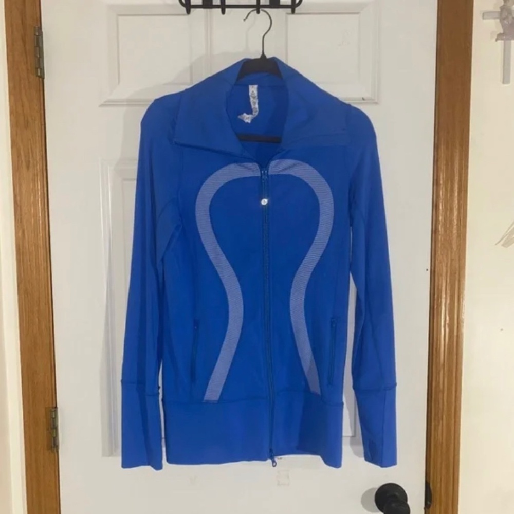 Lululemon blue define jacket size 6 full zip Lulu jacket royal blue sweatshirt